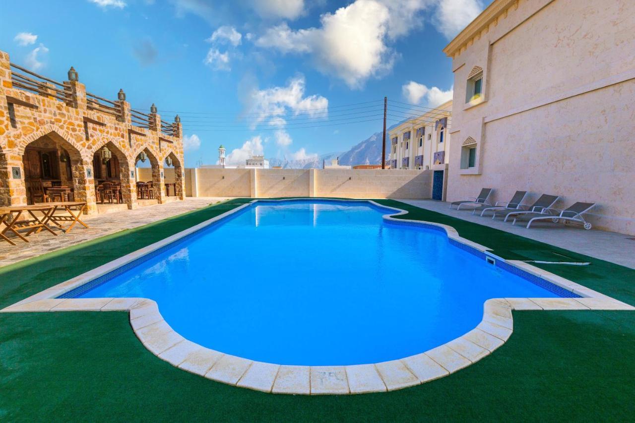 Esra Hotel Apartment Khasab Exterior photo